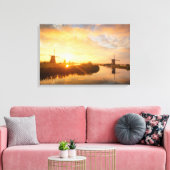 Zonneopstand boven windmolens en een rivier in Ned Canvas Afdruk (Insitu (Woonkamer))