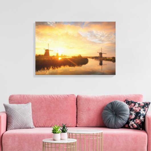 Zonneopstand boven windmolens en een rivier in Ned Canvas Afdruk (Insitu (Woonkamer))
