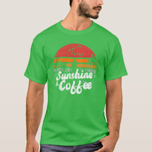 Zonneschijn en koffie strand grappig retro vintage t-shirt