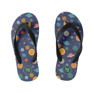 Zonnestelsel met zon en gepersonaliseerde vlek kinder teenslippers