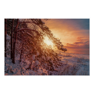 Zonnesten boven zee en snowpiene perfect poster