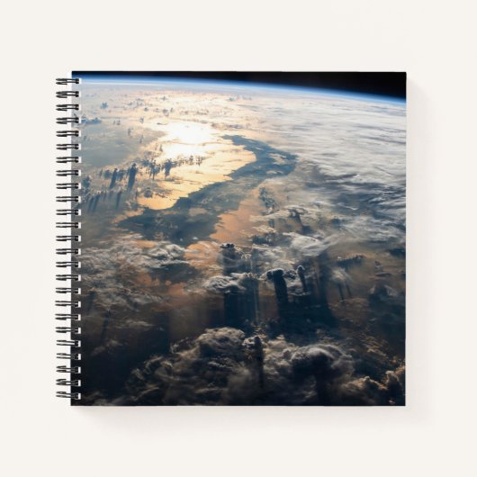 Zonnestralen van Celebes Zee in Zuidoost-Azië Notitieboek (Voorkant)