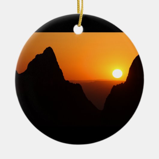 Zonnetijd bij het raam keramisch ornament (Voorkant)