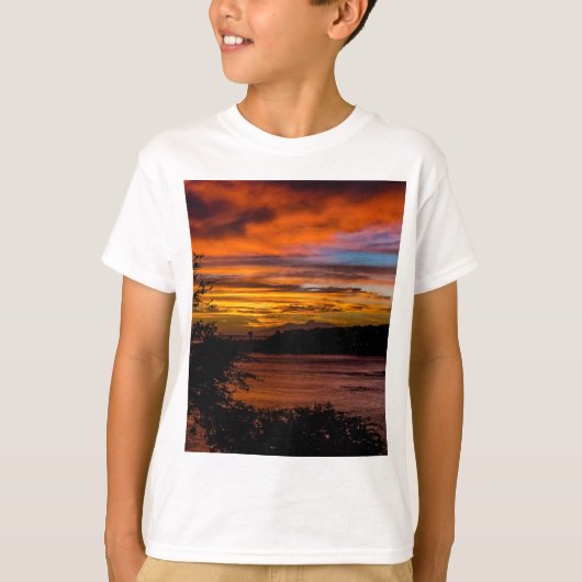 Zonnetijd in Praia, Kaapverdië T-shirt (Voorkant)