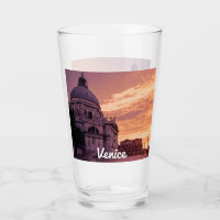 Zonnetijd over de Basilica in Venetië