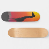 Zonnevaste Giraffe met als schaatbord Skateboard (Horizontaal)