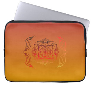 Zonsondergang Bloemblad Vlam – Warme Bloemige Ener Laptop Sleeve