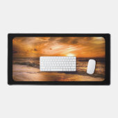 Zonsondergang op een verlaten strand bureaumat (Keyboard & Muis)