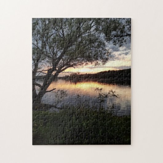 Zonsondergang op meer met boom legpuzzel (Verticaal)