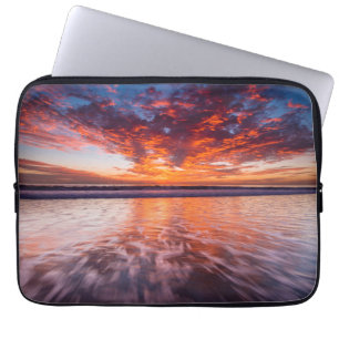 Zonsondergang over de Kanaaleilanden Laptop Sleeve