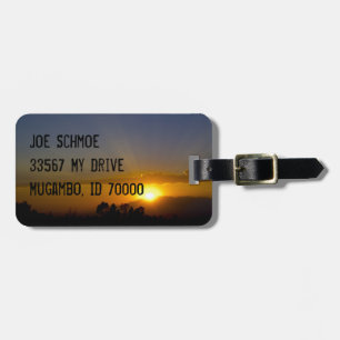 Zonsondergang over de vallei bagagelabel