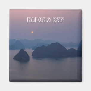 Zonsondergang over Halong Bay - Vietnam, Azië Magneet
