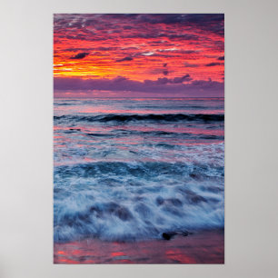 Zonsondergang over oceaangolven, Californië Poster