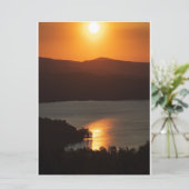 Zonsondergang Reflecties op Newfound Lake (Staand voorkant)