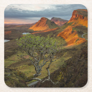 Zonsopgang bij bergen Quiraing op Skye, Schotland Vierkante Kartonnen Onderzetter