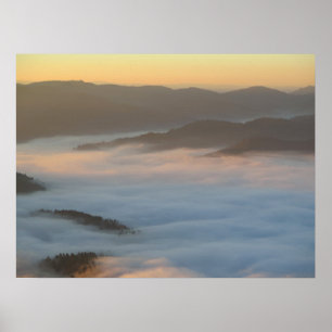 Zonsopgang mist in Pieniny Poster