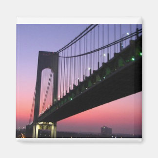 Zonsopkomst Over de Verranzano Magneet