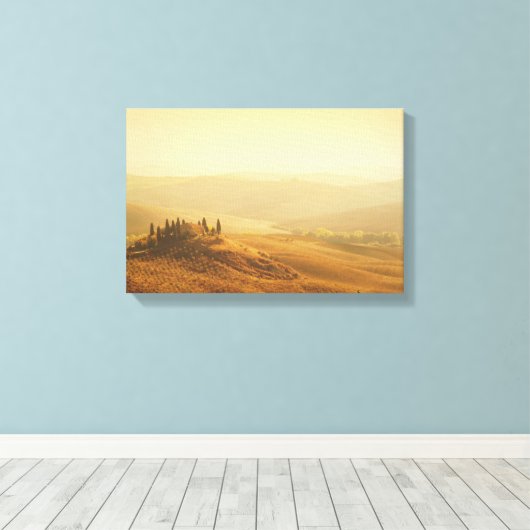 Zonsopkomst over een landschap in Toscane canvas (Insitu (Houten vloer))
