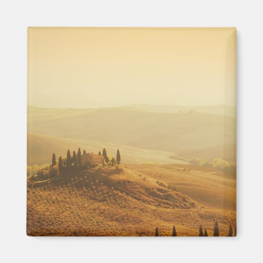 Zonsopkomst over een landschap in Toscane magneet (Voorkant)