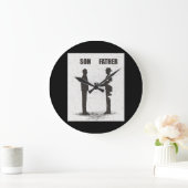 Zoon en vader grote klok (Huis)