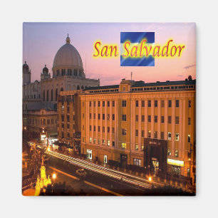 zSV006 SAN SALVADOR, Historisch centrum, vriend Magneet