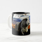 Zuid-Afrikaanse leeuw in de Oerwoud Tweekleurige Koffiemok (Voorkant links)