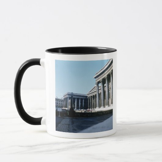 Zuidfront van het British Museum Mok (Links)