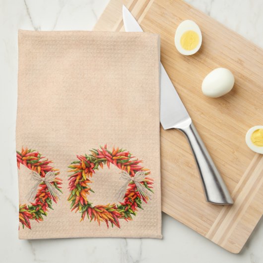 Zuidwest Chili Ristra Wreath on Adobe Wall Theedoek (Quarter Fold)