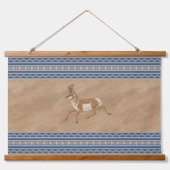 Zuidwest Pronghorn Running Antelope Blue Border Hangend Wandkleed (Voorkant)