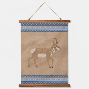 Zuidwest Pronghorn Wandelende Antilope Blauwe Rand Hangend Wandkleed