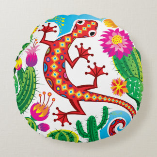 Zuidwestelijke gekko met cactusbloesems rond kussen