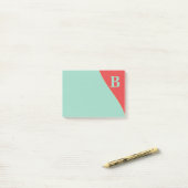 Zuidwestelijke koraal en turkoois met monogram post-it® notes (Op bureau)