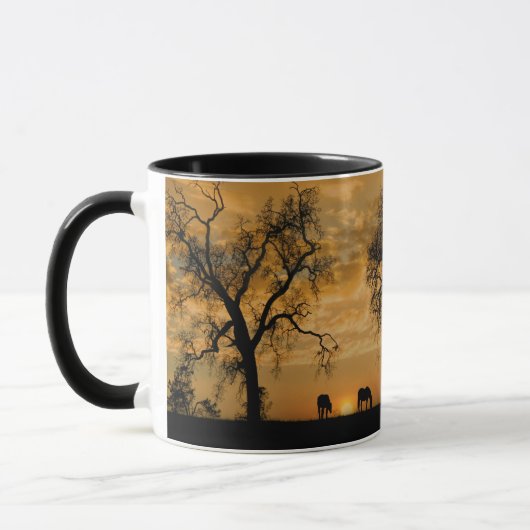 Zuidwestelijke Zonneeuw met Mok van paarden en bom (Links)