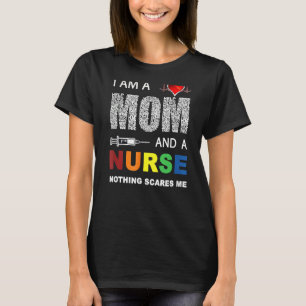 Zuster Lovers... ik ben een moeder en een verpleeg T-shirt