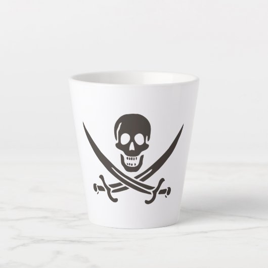 Zwaard van Obsidiaan Schedel Piratenvlag van Calic Latte Mok (Voorkant)