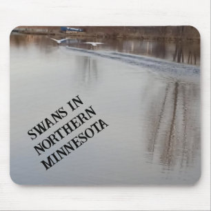 Zwanen die opstijgen tijdens de vlucht Muismat