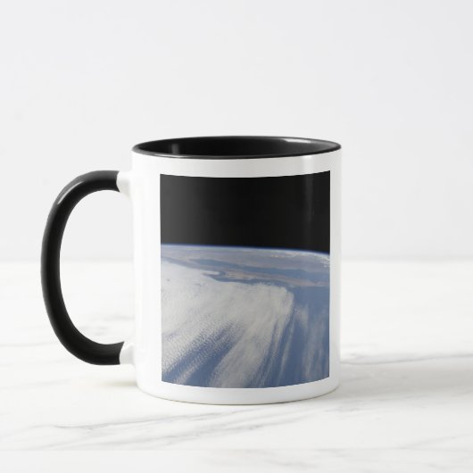 Zware wolkenkap over de Stille Oceaan Mok (Links)