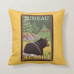 Zwart Beer in de bosbouw - Juneau, Alaska Kussen