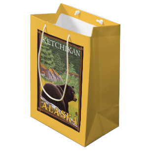 Zwart Beer in de bosbouw - Ketchikan, Alaska Medium Cadeauzakje