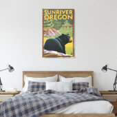 Zwart Beer in de bosbouw - Sun River, Oregon Canvas Afdruk (Insitu (Slaapkamer))