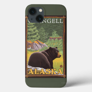 Zwart Beer in de bosbouw - Wrangell, Alaska iPhone 13 Hoesje