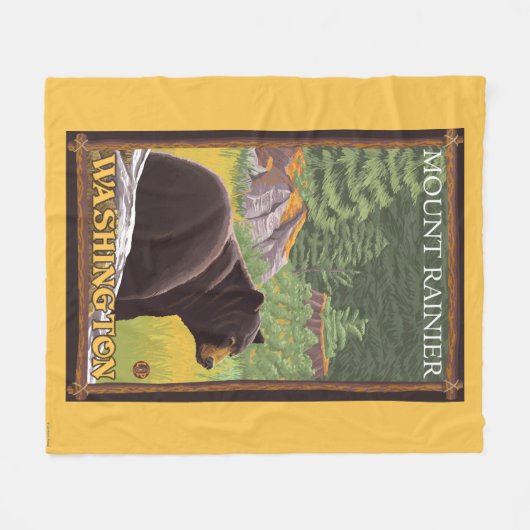 Zwart Beer in het bos - Mount Rainier, Washington Fleece Deken (Voorkant (Horizontaal))