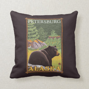 Zwart Beer in het bos - Petersburg, Alaska Kussen
