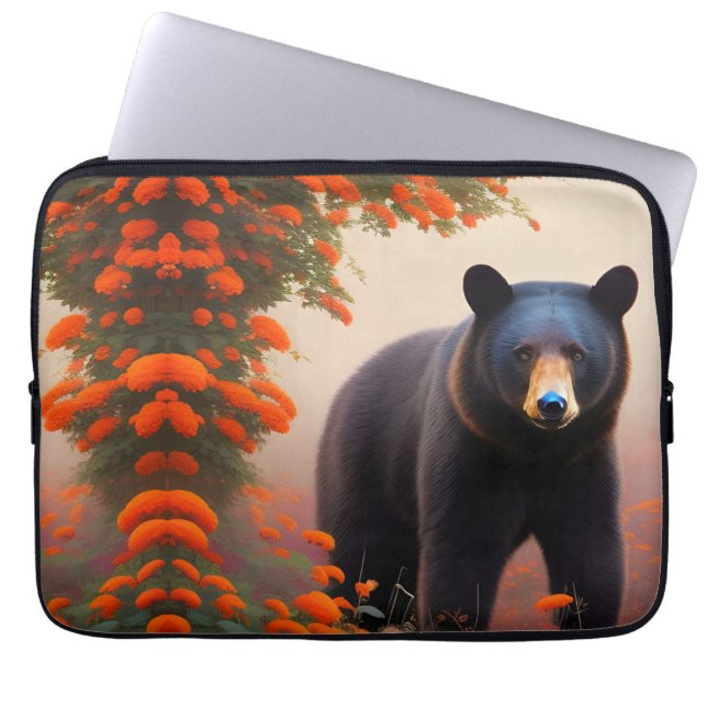Zwart Beer in Oranje bloemen Laptop Sleeve (Voorkant)