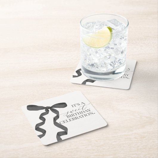 Zwart Coquette Bow Verjaardagsfeestje Papier Onder Vierkante Kartonnen Onderzetter (Insitu)