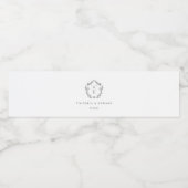 zwart crest monogram bruiloft waterfles etiket (Enkel label)