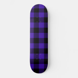 Zwart en blauw gecontroleerd skateboard