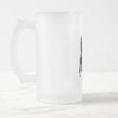 Zwart en een wit paard dat vecht matglas bierpul (Links)