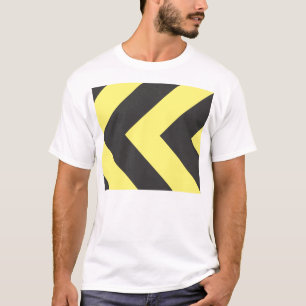 zwart en geel t-shirt