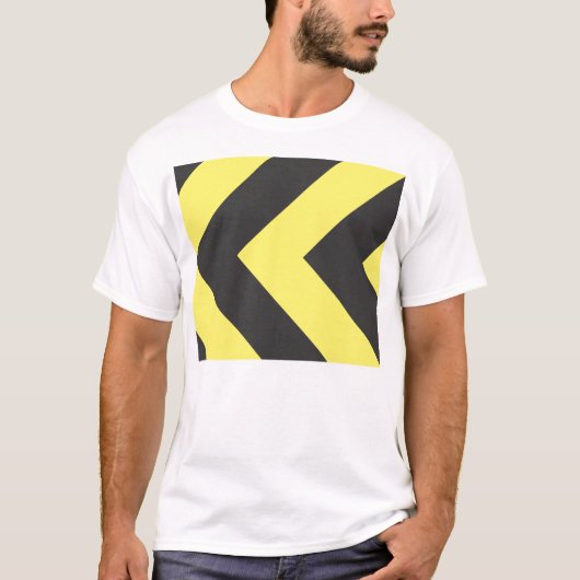 zwart en geel t-shirt (Voorkant)